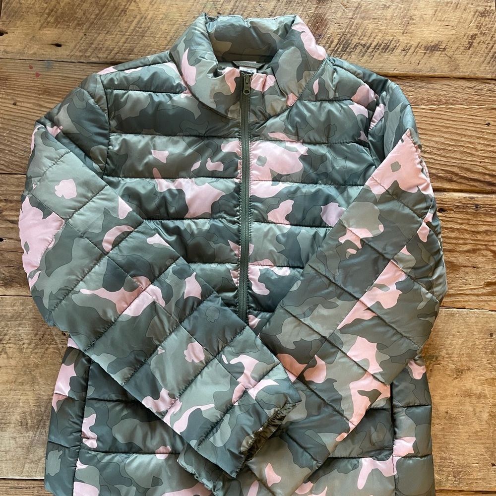 Old Navy girls size 10-12 light weight puffer jacket